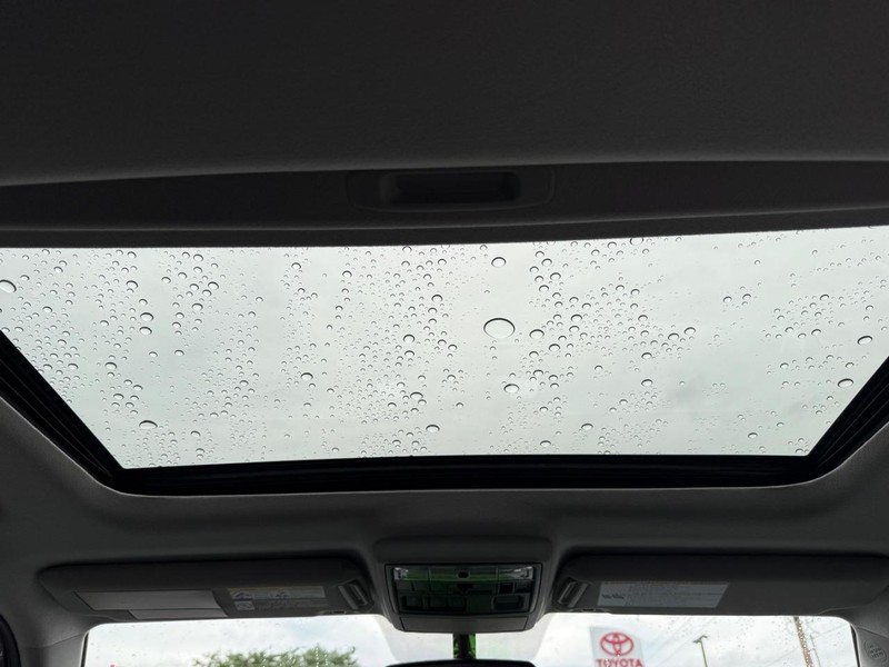 Toyota 4Runner Vehicle Image 10