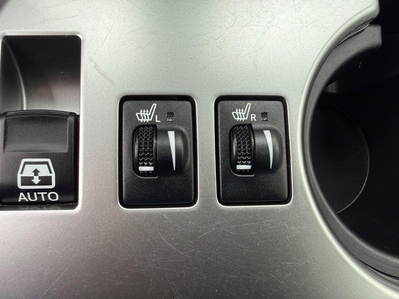 Toyota 4Runner Vehicle Image 15