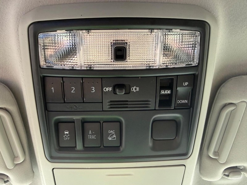 Toyota 4Runner Vehicle Image 20