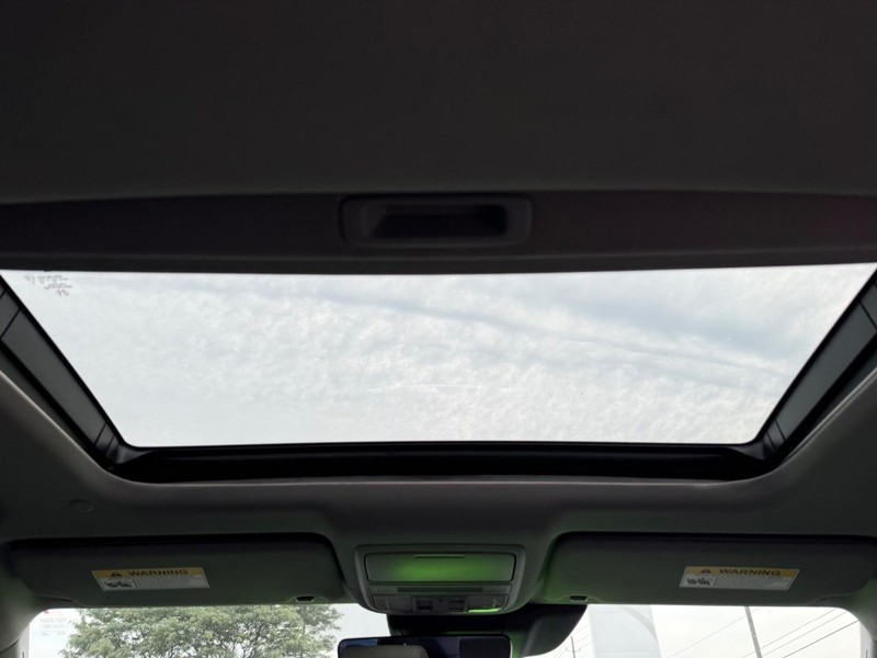 Honda Accord Sedan Vehicle Image 11