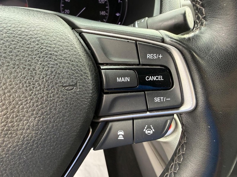 Honda Accord Sedan Vehicle Image 15