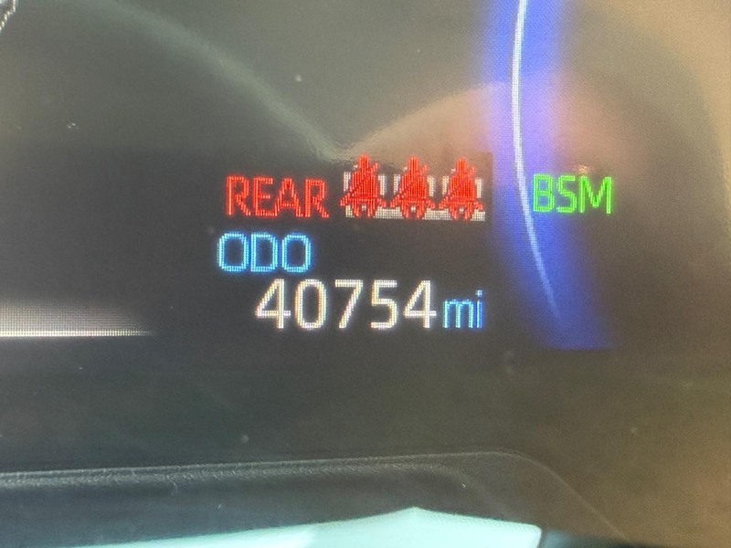 Toyota RAV4 Vehicle Image 22