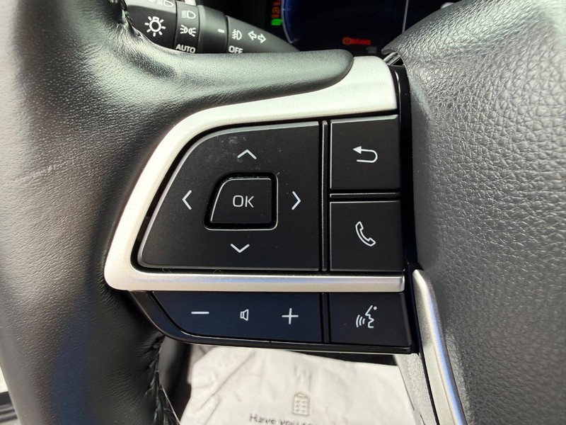 Toyota Highlander Vehicle Image 16