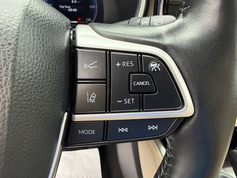 Toyota Highlander Vehicle Image 17