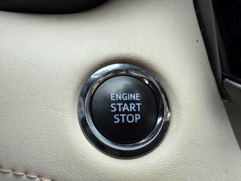 Toyota Highlander Vehicle Image 18