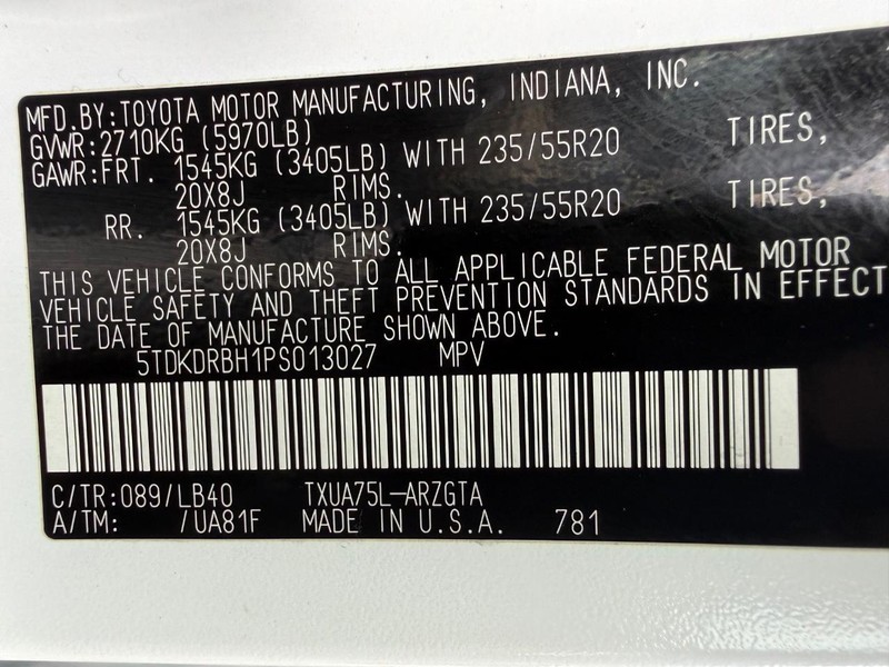 Toyota Highlander Vehicle Image 29
