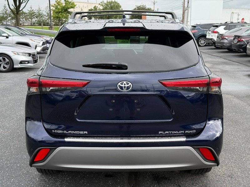 Toyota Highlander Vehicle Image 04