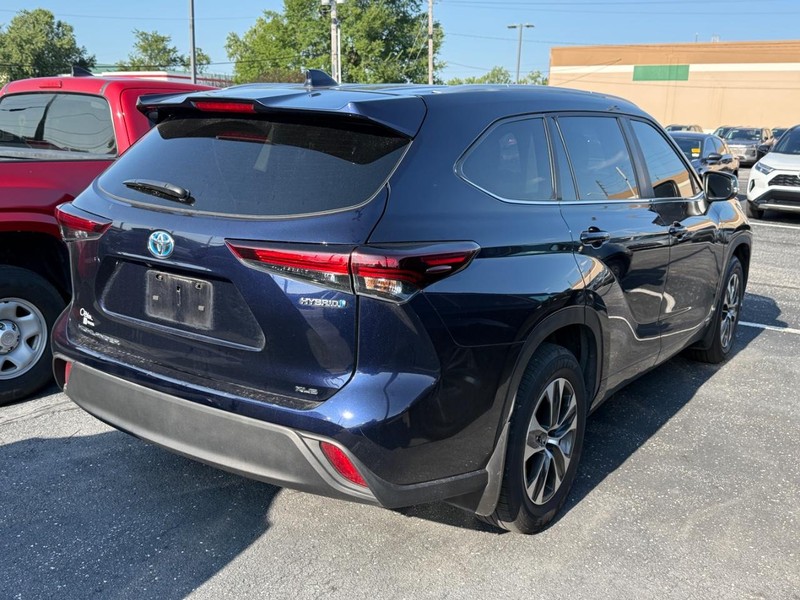 Toyota Highlander Vehicle Image 04