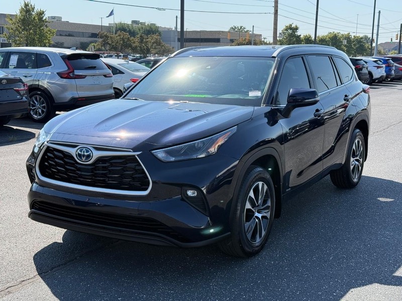 Toyota Highlander Vehicle Image 09