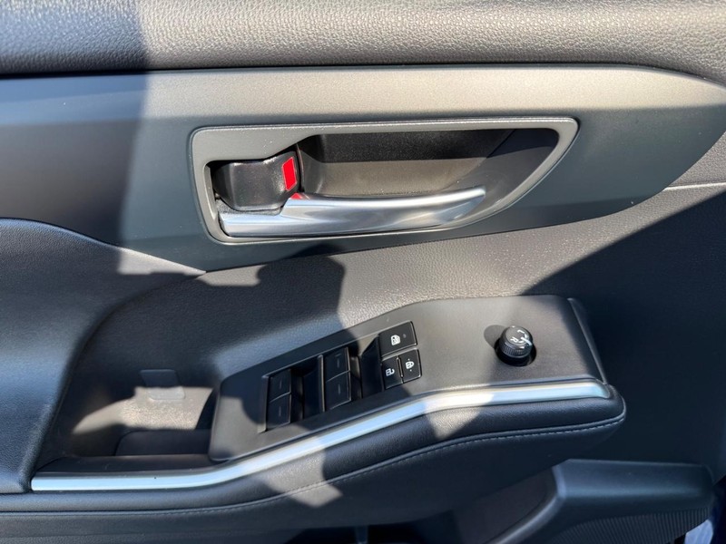 Toyota Highlander Vehicle Image 26