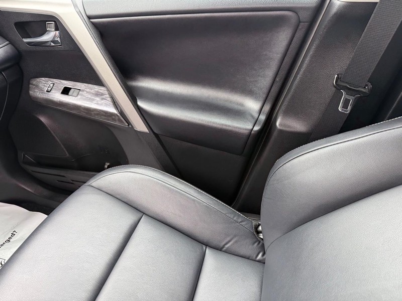 Toyota RAV4 Vehicle Image 22