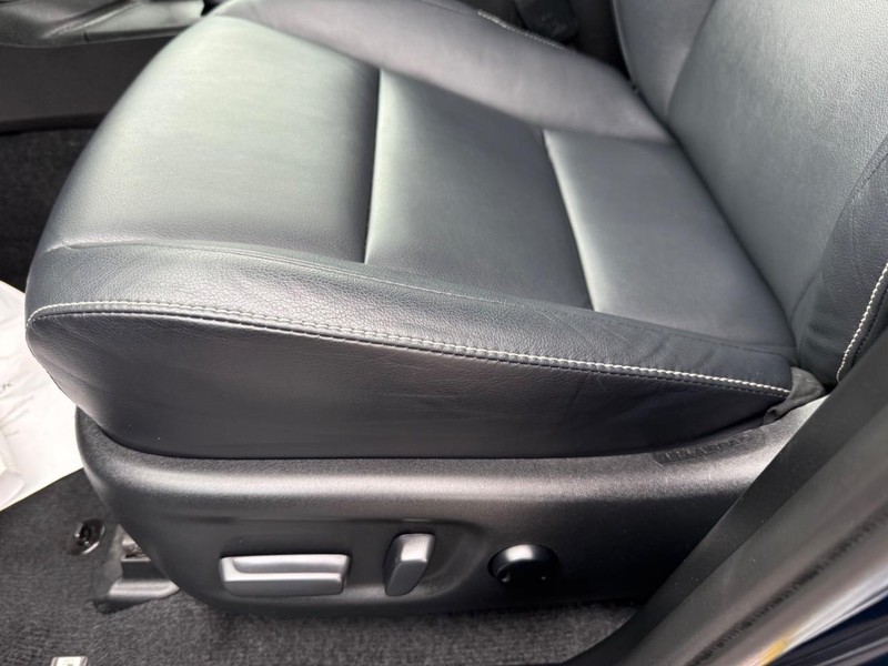 Toyota RAV4 Vehicle Image 27