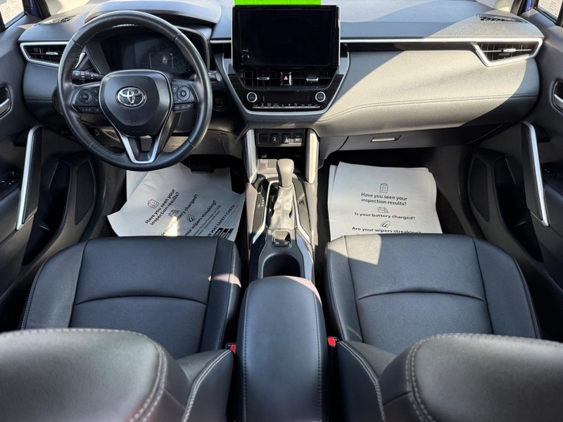Toyota Corolla Cross Vehicle Image 11