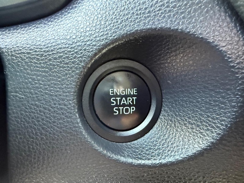 Toyota Corolla Cross Vehicle Image 15