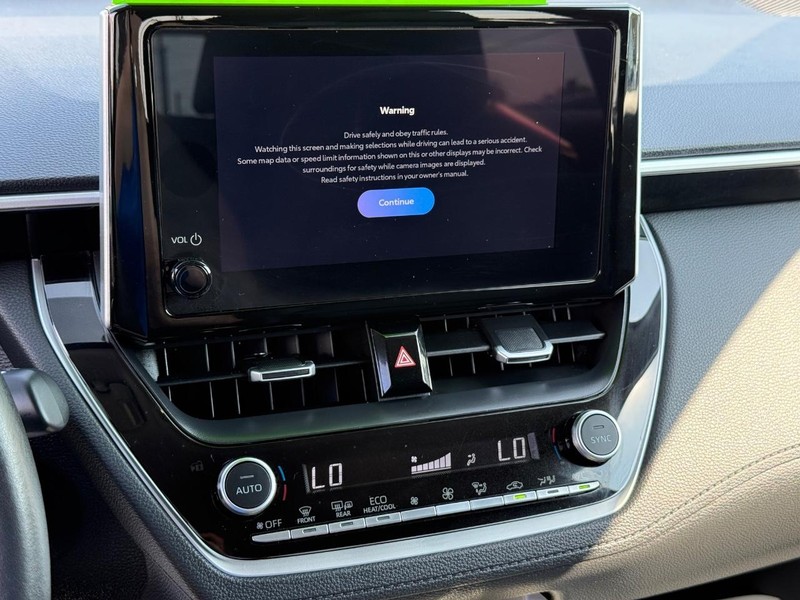 Toyota Corolla Cross Vehicle Image 17