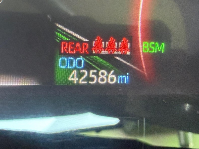 Toyota RAV4 Vehicle Image 22