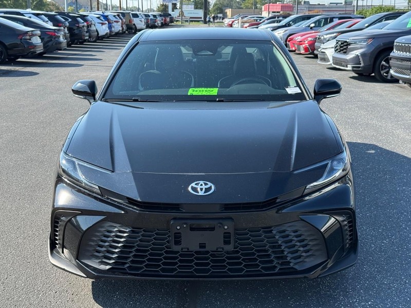 Toyota Camry Vehicle Image 09