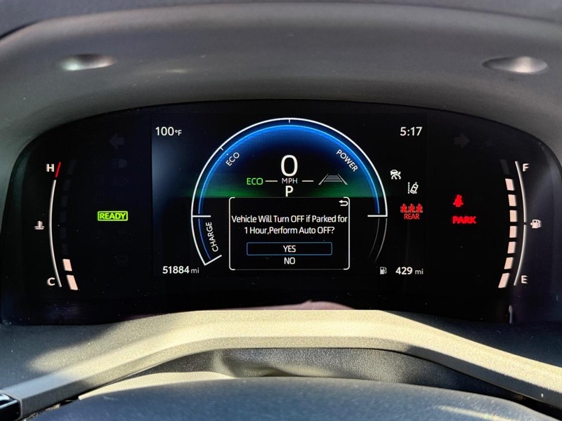 Toyota Camry Vehicle Image 20