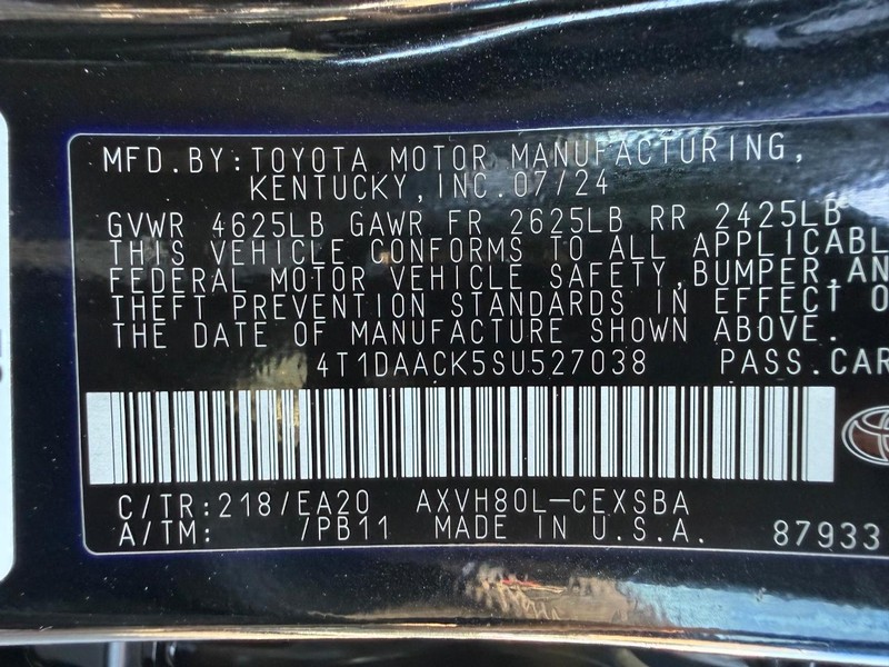 Toyota Camry Vehicle Image 24