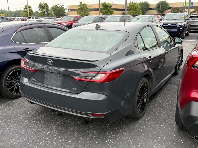 Toyota Camry Vehicle Image 04