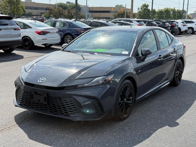 Toyota Camry Vehicle Image 08