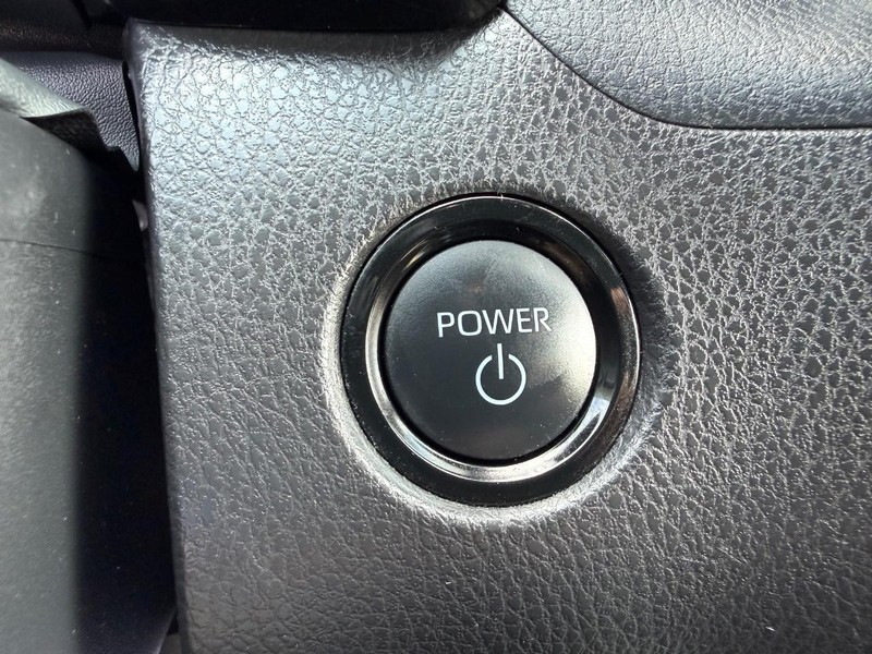 Toyota Camry Vehicle Image 15