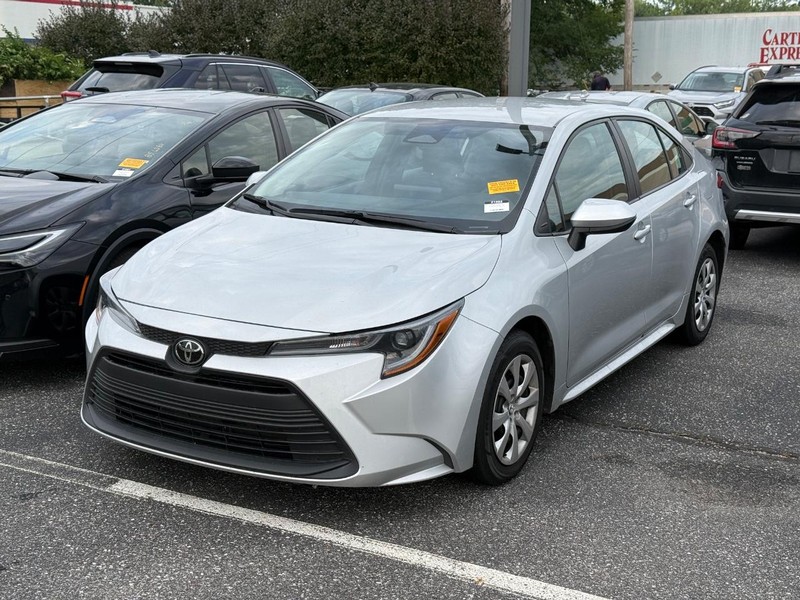 Toyota Corolla Vehicle Image 02
