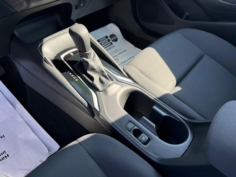 Toyota Corolla Vehicle Image 17