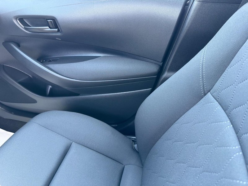 Toyota Corolla Vehicle Image 18