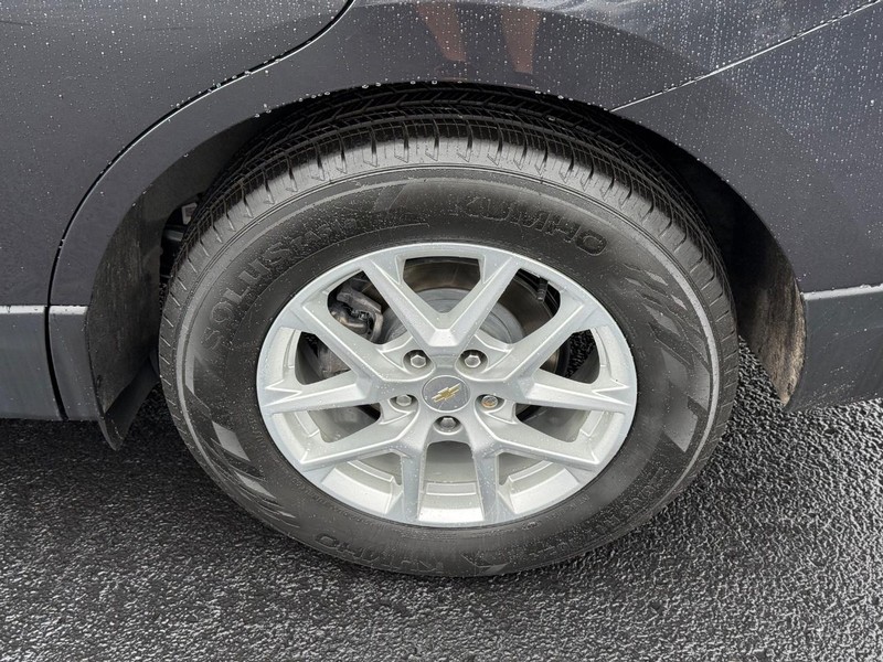 Chevrolet Equinox Vehicle Image 06