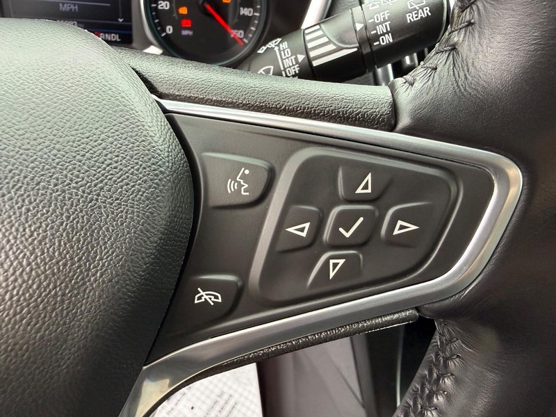 Chevrolet Equinox Vehicle Image 15