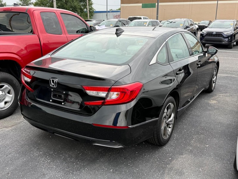 Honda Accord Sedan Vehicle Image 04