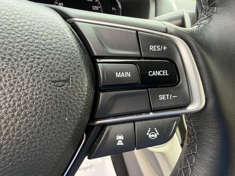 Honda Accord Sedan Vehicle Image 15