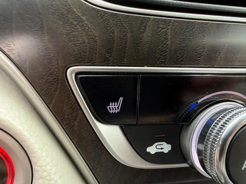 Honda Accord Sedan Vehicle Image 17