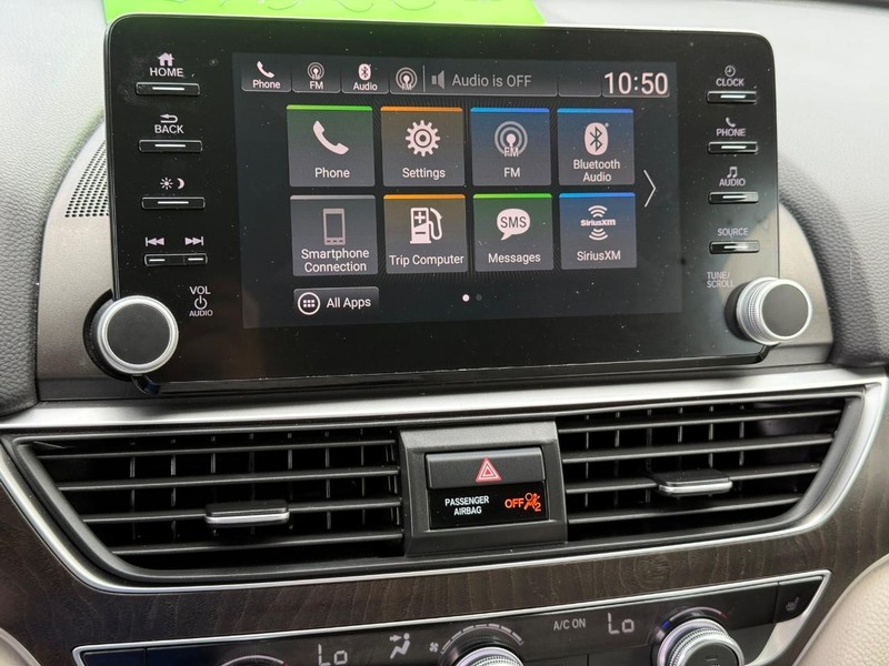 Honda Accord Sedan Vehicle Image 18