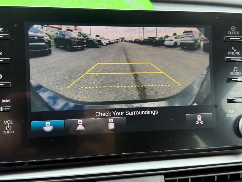 Honda Accord Sedan Vehicle Image 19
