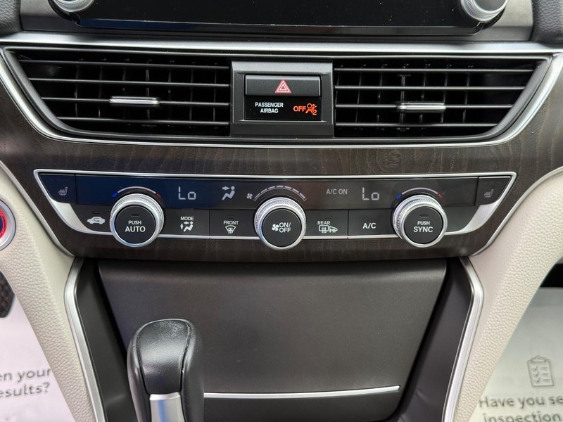 Honda Accord Sedan Vehicle Image 20