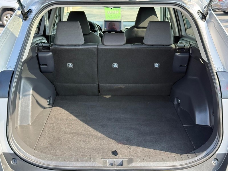 Toyota RAV4 Vehicle Image 07