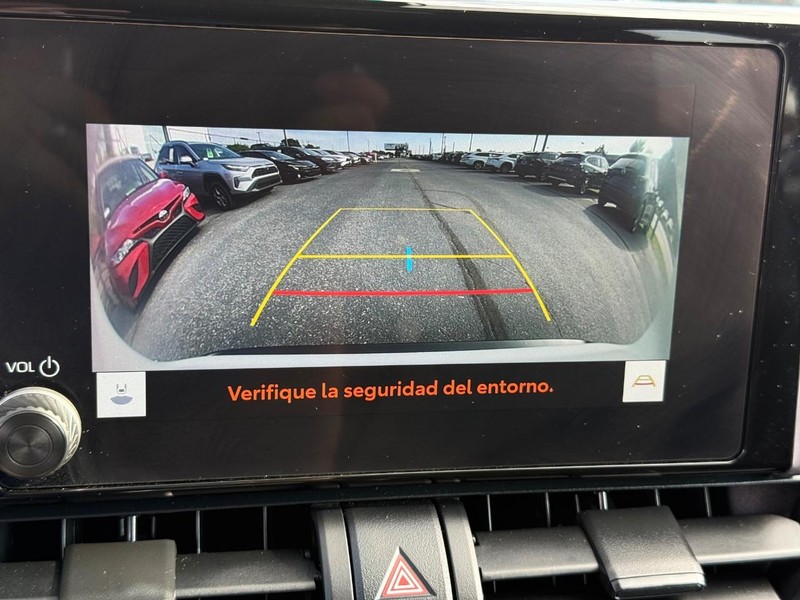 Toyota RAV4 Vehicle Image 17