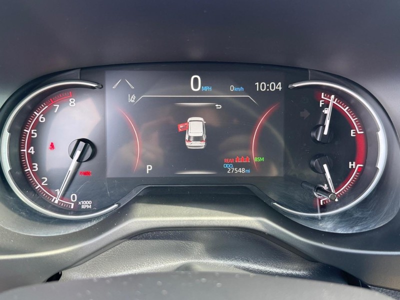 Toyota RAV4 Vehicle Image 21