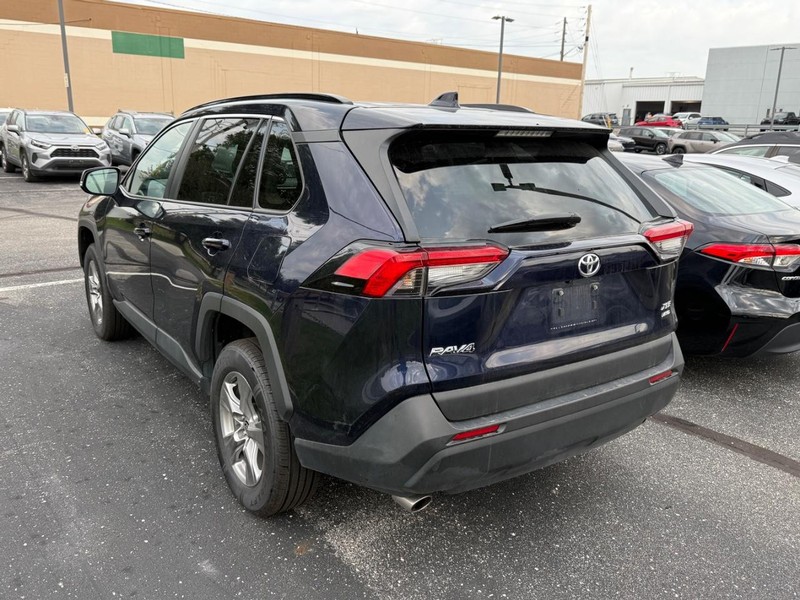 Toyota RAV4 Vehicle Image 03