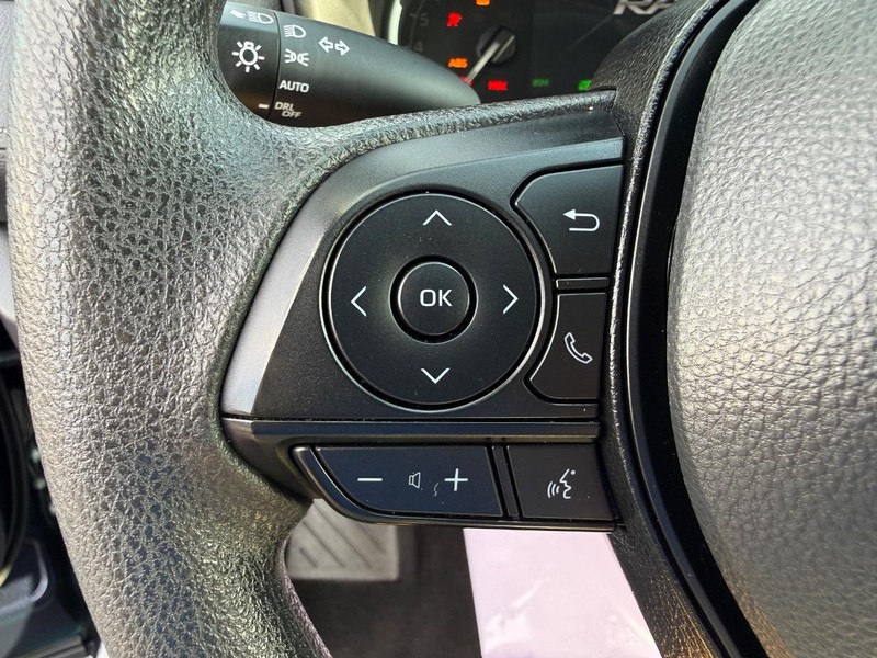 Toyota RAV4 Vehicle Image 13