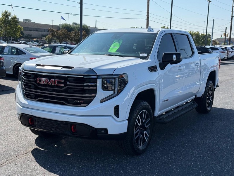 GMC Sierra 1500 Vehicle Full-screen Gallery Image 08
