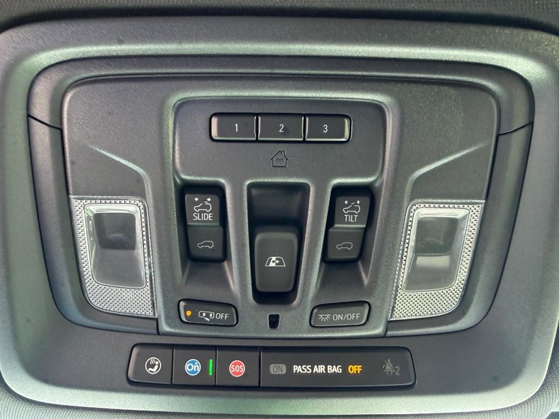 GMC Sierra 1500 Vehicle Full-screen Gallery Image 22