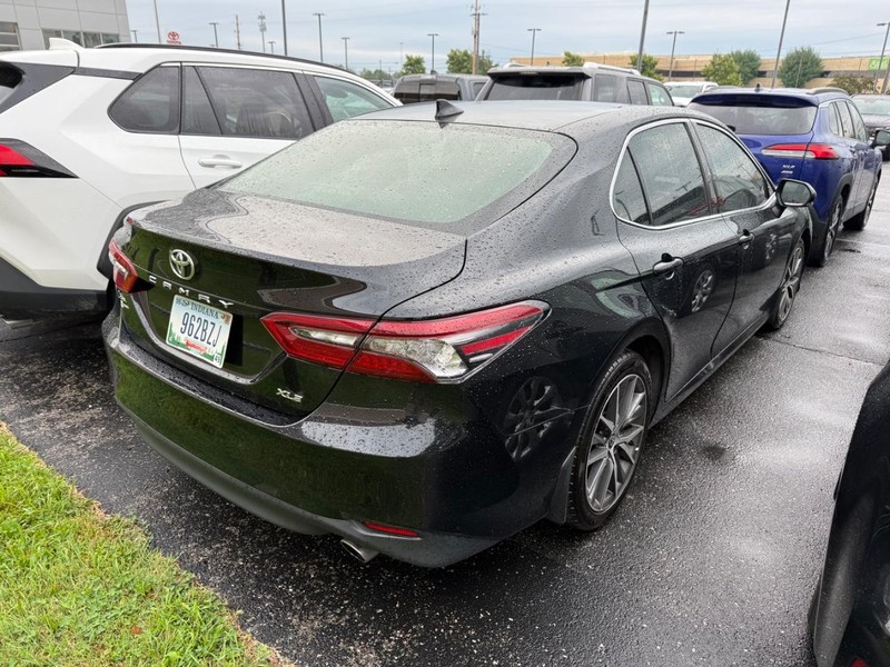 Toyota Camry Vehicle Image 04
