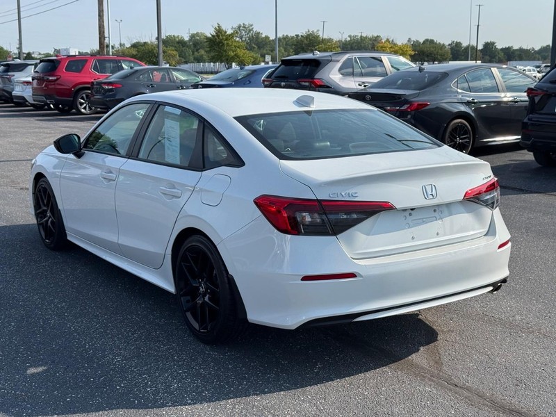 Honda Civic Sedan Vehicle Image 05
