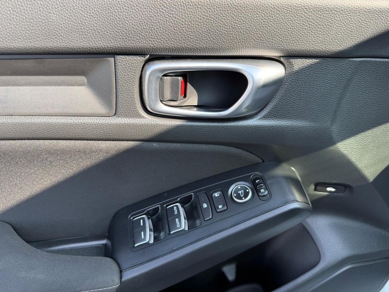Honda Civic Sedan Vehicle Image 23