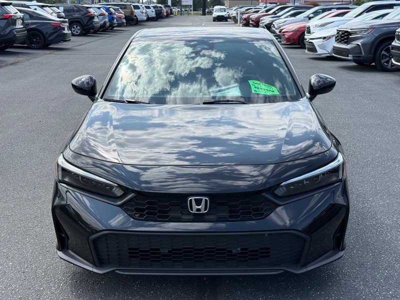 Honda Civic Hatchback Vehicle Image 09