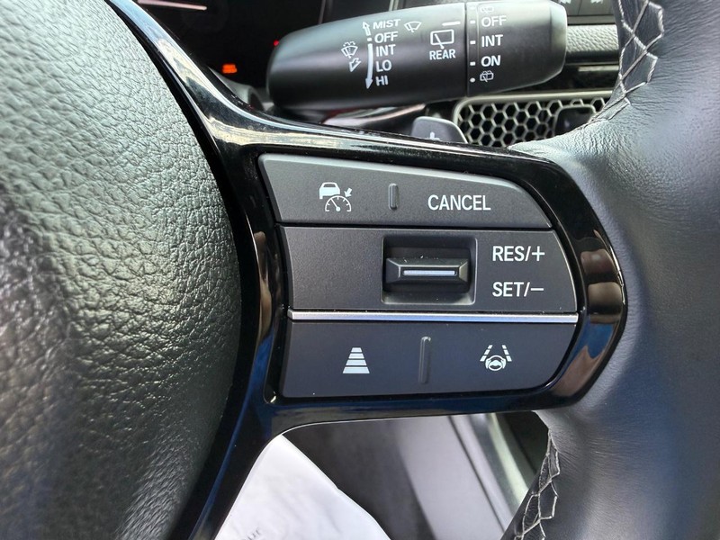 Honda Civic Hatchback Vehicle Image 14