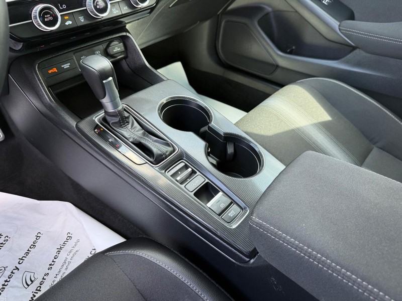 Honda Civic Hatchback Vehicle Image 19